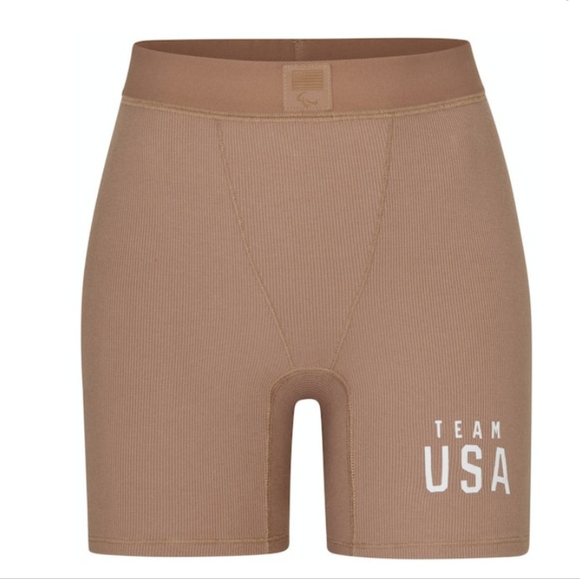 NWT SKIMS TEAM USA RIBBED BOXERS IN SIENNA - Picture 1 of 4